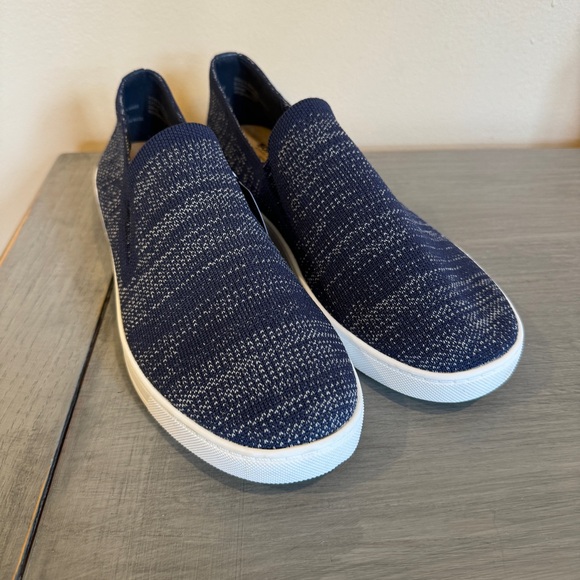 Sonoma Shoes - Sonoma Women's Catahoula Slip On Comfort Sneaker Shoes Heath Blue Size:‎ 9